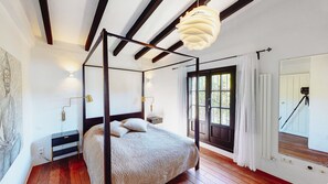 4 Schlafzimmer, Bügeleisen/Bügelbrett, kostenloses WLAN, Bettwäsche