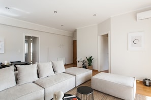 Standard Apartment | Living area