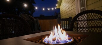 Stunning & Modern w Roman Bath, Fireplace, Firepit
