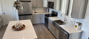 Direct Waterfront Rental 