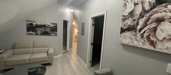 Kid friendly neighborhood!  Everyone is welcomed in this cozy apartment home!