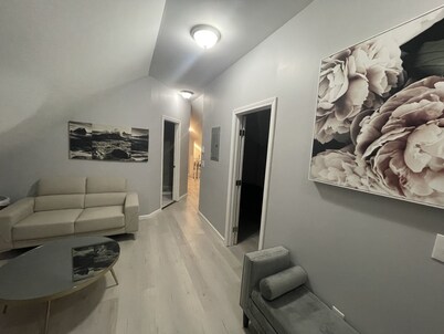 Kid friendly neighborhood!  Everyone is welcomed in this cozy apartment home!