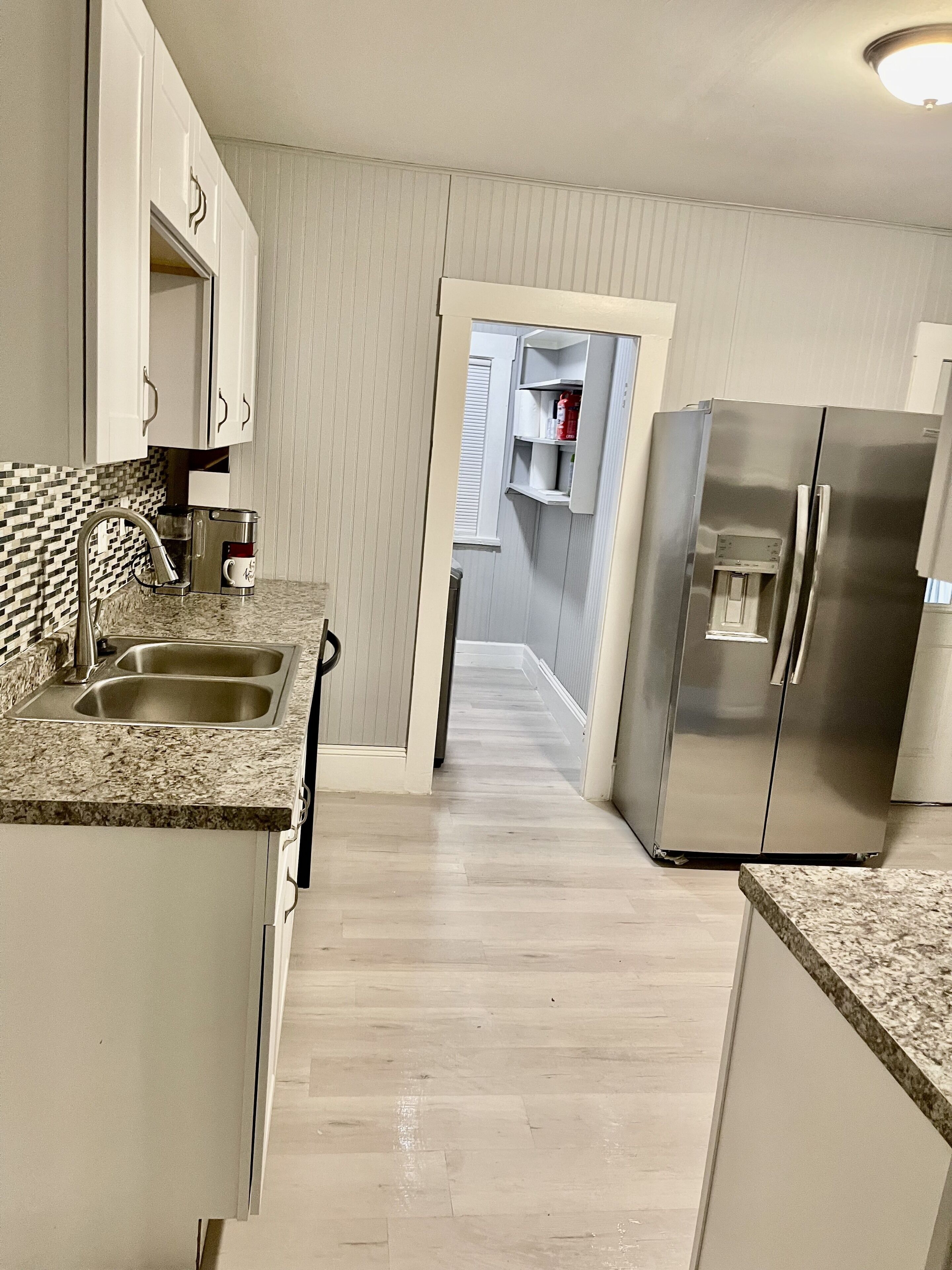 冰箱、微波炉、烤箱、炉灶