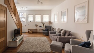 House | Living area | 30-inch TV with cable channels