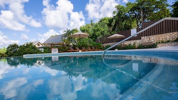 Piscina all'aperto