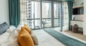 Design Apartment | 2 bedrooms, iron/ironing board, free WiFi - HiGuests - 8 Boulevard Walk (Dubai)