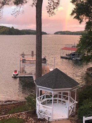 Miscellaneous - Luxurious Oasis over Lake Lanier Islands & Margaritaville! Hot Tub! Boat Dock! (Buford)