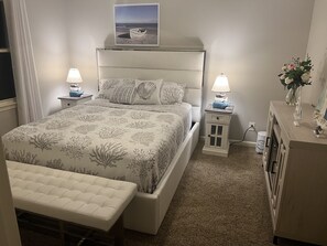 3 habitaciones, escritorio, tabla de planchar con plancha y wifi gratis