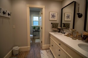 Shower, jetted bath, hair dryer, towels - Luxurious Oasis over Lake Lanier Islands & Margaritaville! Hot Tub! Boat Dock! (Buford)