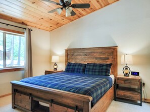 3 bedrooms, iron/ironing board, travel cot, free WiFi