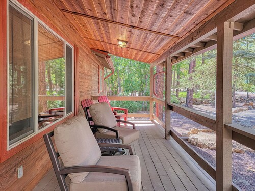 White Oak Retreat in Pinetop Country Club w/Firepit/Grill/Horseshoes!