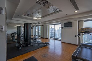 Fitness facility - HiGuests - Goldcrest Views 1 (Dubai)