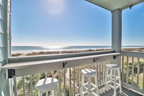 Property grounds - Direct Ocean Front 3BR/2BA Dog Friendly **OCEANFRONT** (North Myrtle Beach)