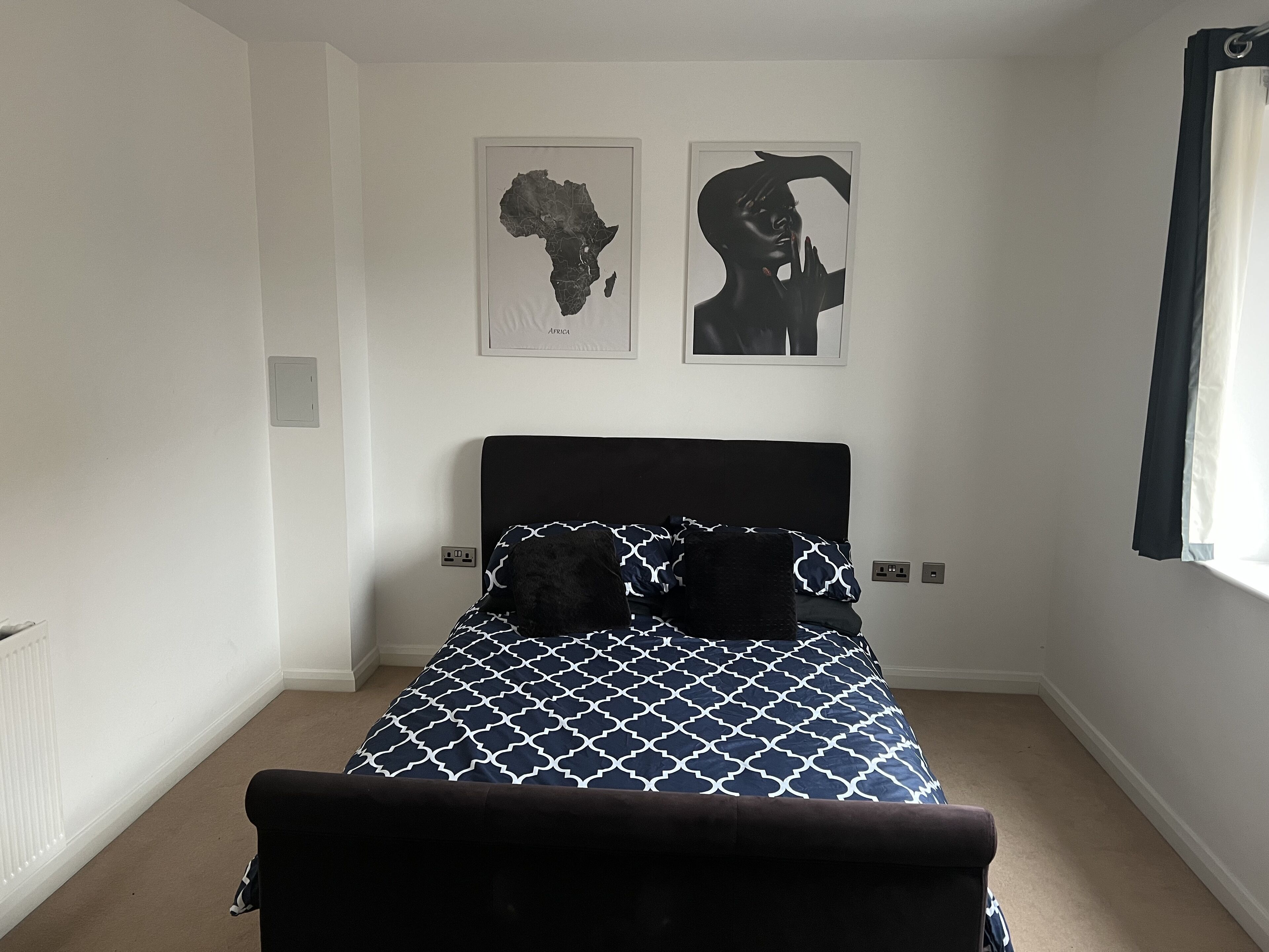 1 dormitorio, tabla de planchar con plancha, cuna de viaje y wifi gratis