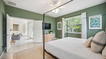 4 bedrooms, desk, iron/ironing board, free WiFi