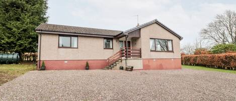 Cottage | Front of property