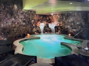 Piscina coperta, piscina all'aperto