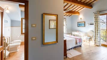 9 bedrooms, iron/ironing board, free WiFi, bed sheets