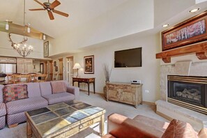 Smart TV, fireplace, DVD player, stereo