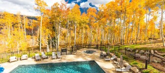 Cabin in the Sky - Pet Friendly & Close to Clubhouse!