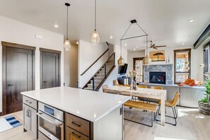 Interior - Summit Safari - Luxury Home, Private Hot Tub, Mountain Views (Silverthorne)