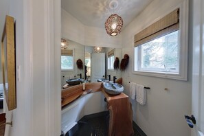 Shower, jetted tub, towels, soap