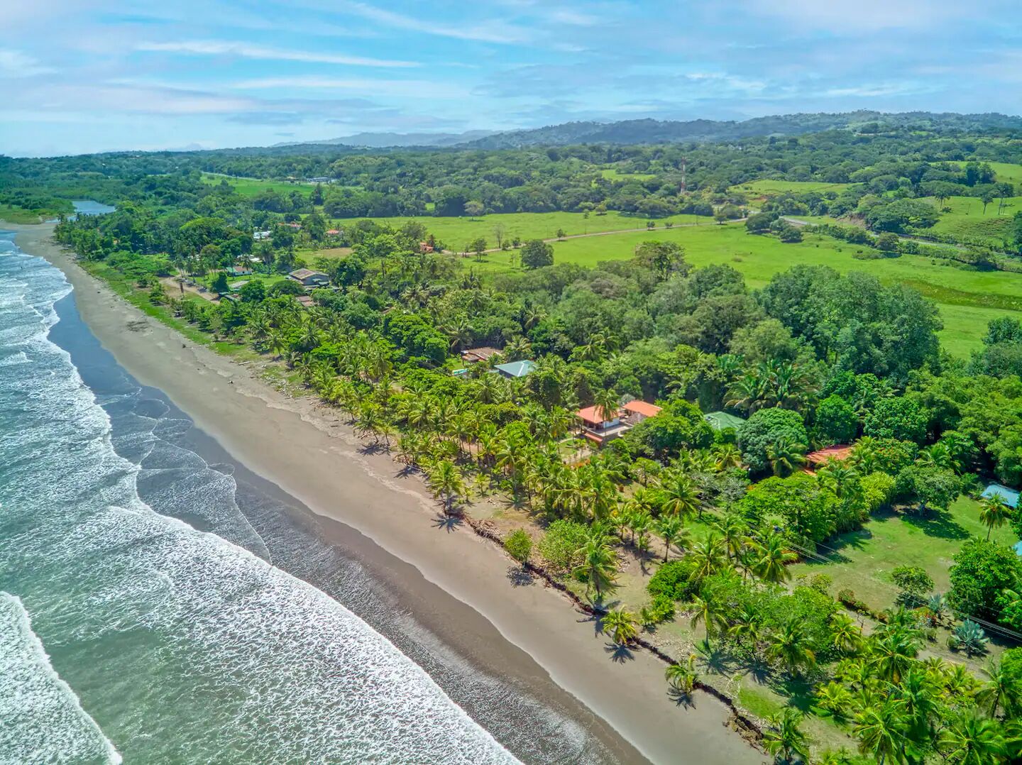Una spiaggia nelle vicinanze