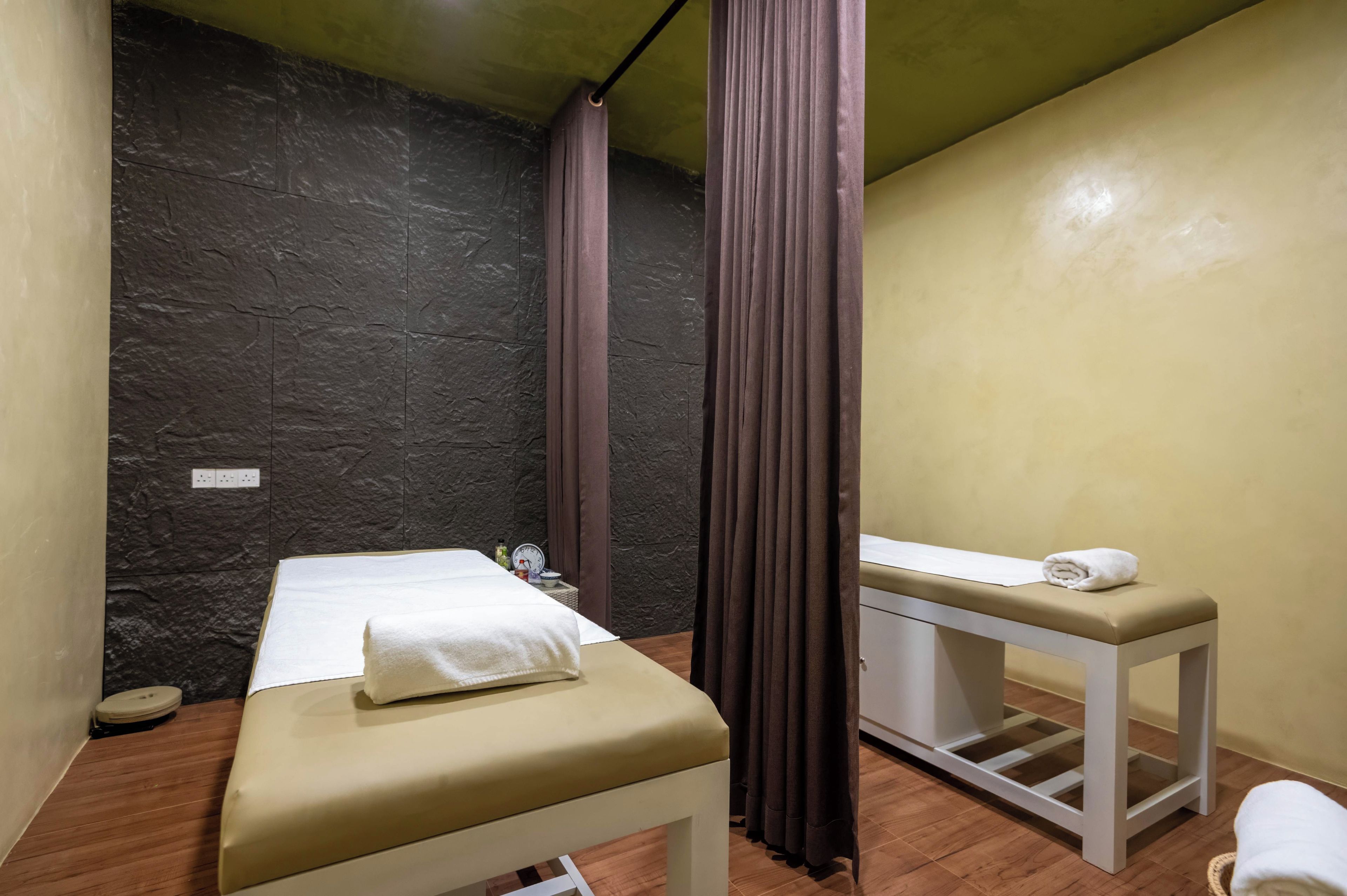 Steam room, deep-tissue massages, massages
