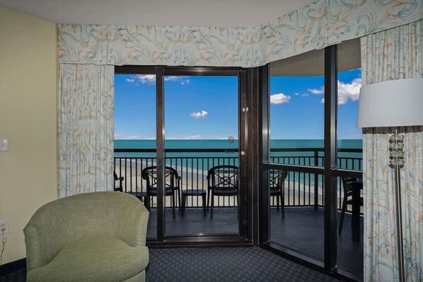 Interior - 4BR oceanfront, 8th fl, big balcony in Ocean Reef (Myrtle Beach)