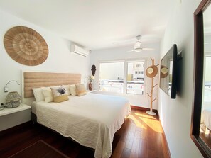 2 bedrooms, iron/ironing board, free WiFi, bed sheets - El Patio House. Natural style 3 min from the beach (Arrecife)