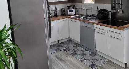 LâOasis citadin avec terrasse et jardin Appartement de 70m2- Cambrai Centre