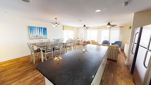 Dining - Ambassador Villas by Coastline Resorts (North Myrtle Beach)