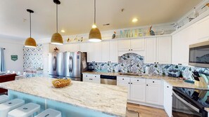 하우스,  침대(여러 개) | 전용 주방 | 오븐, 조리 도구/접시/주방 기구