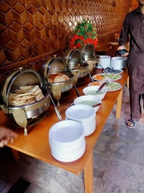 Restaurant - Four Star Hotel & Restaurant (Swat)