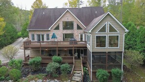 Exterior - Welcome to “Lakeview Paradise” – Your Perfect Lakeside Escape (Burnside)