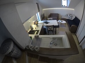 Design Duplex | Private kitchen | Mini-fridge, stovetop, cookware/dishes/utensils - Lux Squere Apartments (Budva)