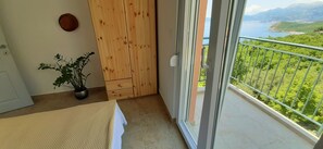 2 Schlafzimmer, Zimmersafe, Bügeleisen/Bügelbrett, WLAN