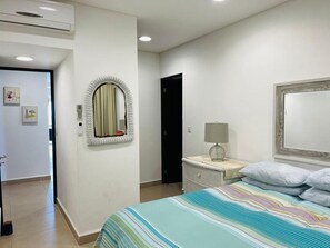 2 quartos, ferros/tábuas de passar roupa, Wi-Fi, roupa de cama