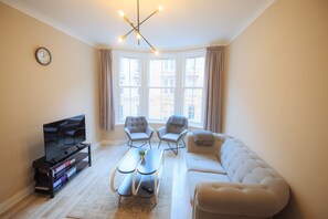 Apartment, Ensuite | Interior - Happy Place (Glasgow)