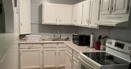 Hatfield McCoy Trails! Newly renovated 3 bedroom house with ATV trail access.