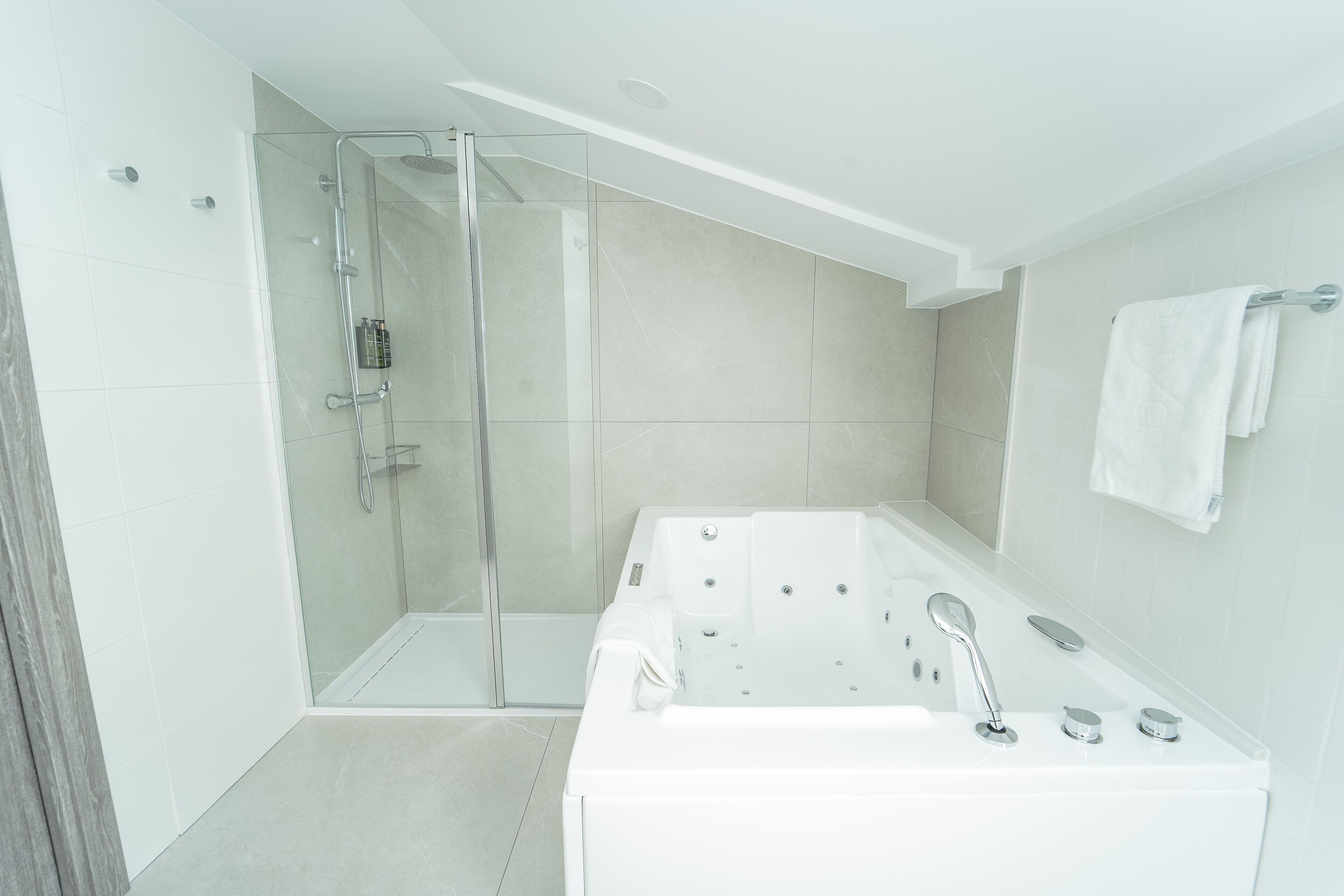 Photo - Hotel Lux Melide