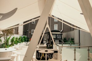 Terrace/patio - Hotel Lux Melide (Melide)