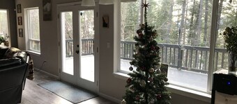 CDA Lake-House