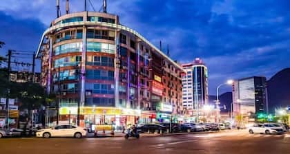 Super 8 Collection Hotel (Fuzhou Fuma Road IKEA)