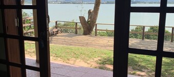 Paradise on the shores of Ibiraquera Lagoon