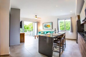 Departamento Premier, 2 habitaciones | 2 habitaciones, caja de seguridad en la habitación y escritorio 