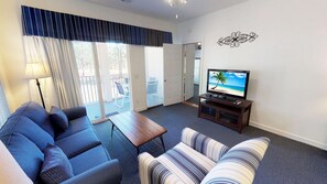 Condo, 2 Bedrooms | Living room