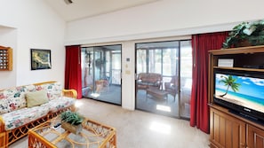 Condo, 4 phòng ngủ | Phòng khách