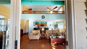 Condo, 3 phòng ngủ | Phòng khách
