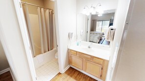 House, 2 Bedrooms | Bathroom | Towels - Club Villas by Coastline Resorts (Sunset Beach)
